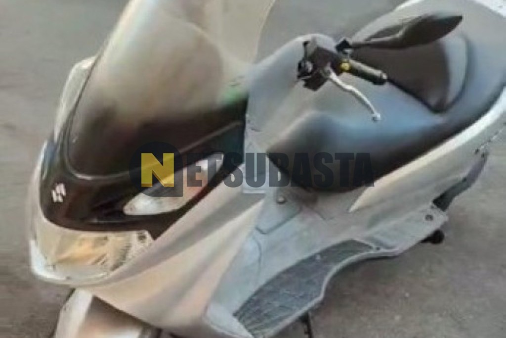 Suzuki Burgman 125 2004