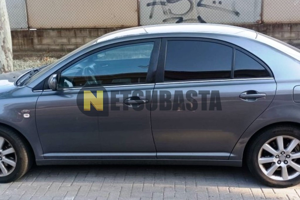 Toyota Avensis 2.0 D-4D 2003