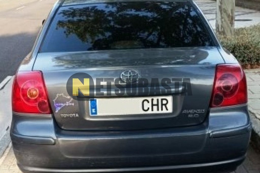 Toyota Avensis 2.0 D-4D 2003