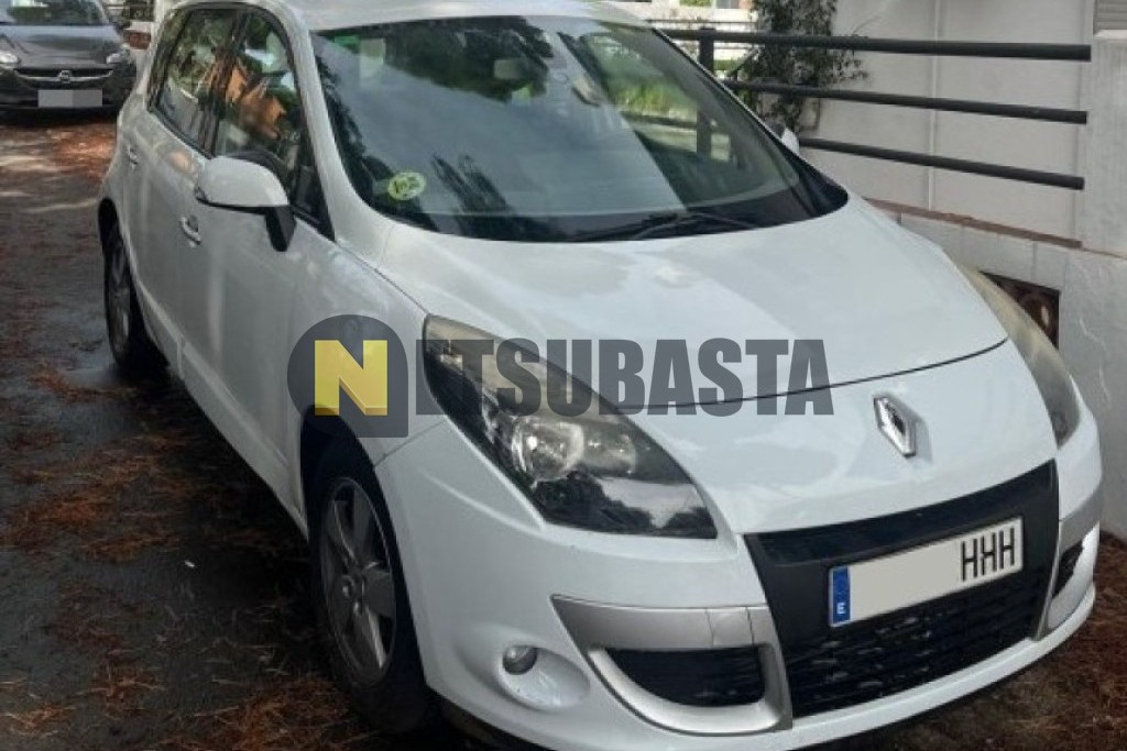 Renault Scenic 1.5 dCi EDC 2011