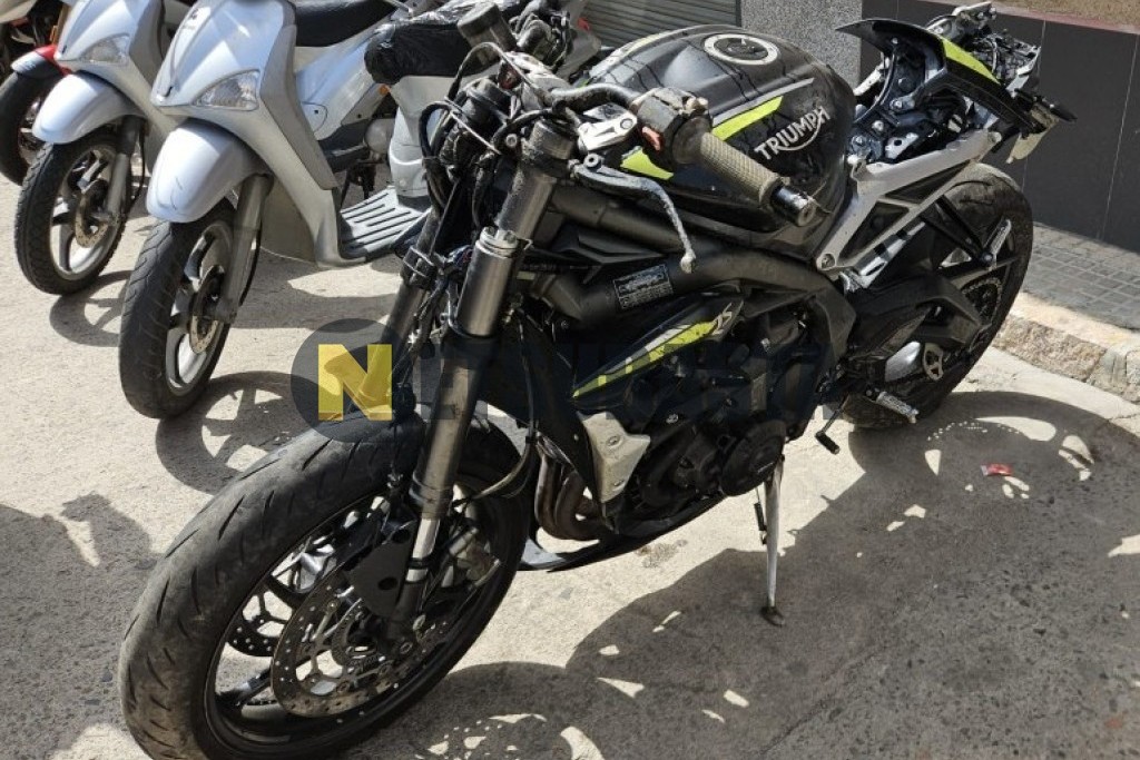 Triumph Street Triple 765 RS 2021