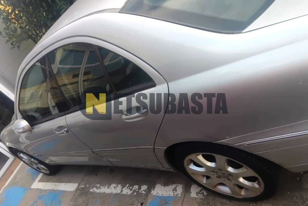 Mercedes-Benz C 240 Aut. 2000