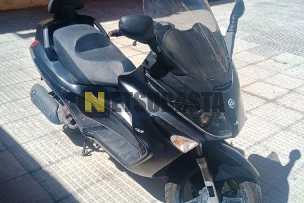 Piaggio X EVO 125 2015