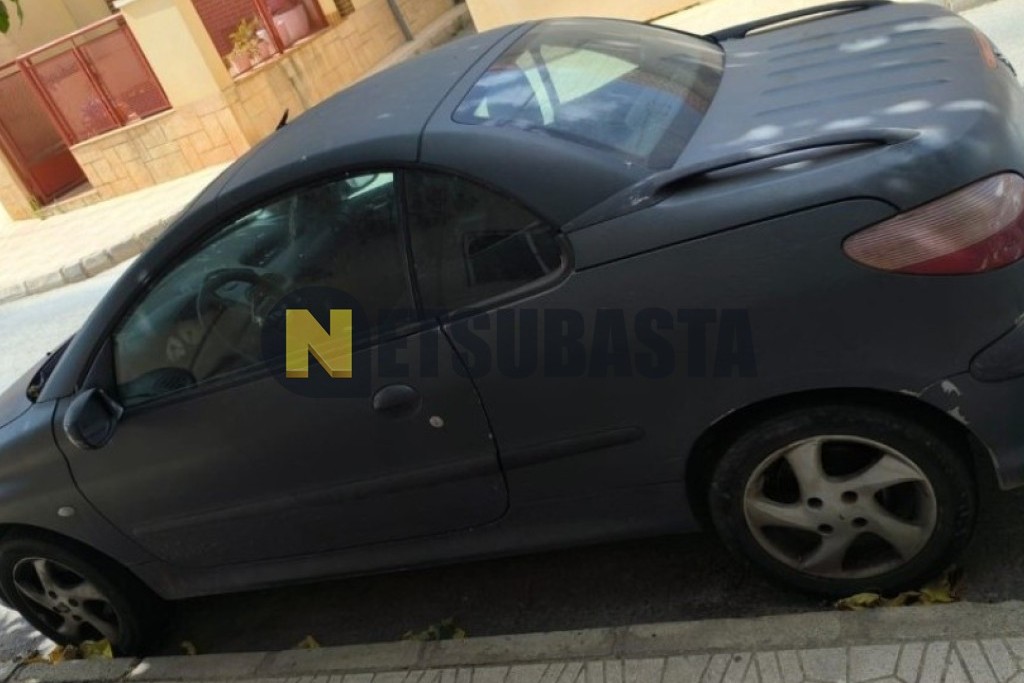Peugeot 206 Coupé Cabrio 1.6 2001