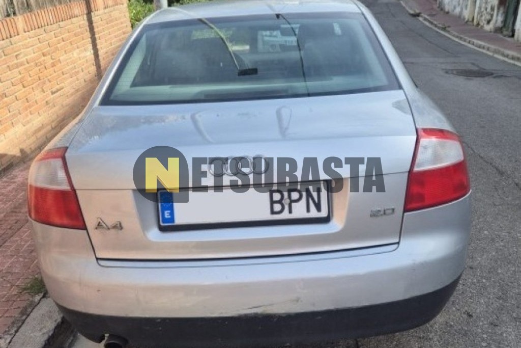 Audi A4 2.0 multitronic 6 vel. 2001