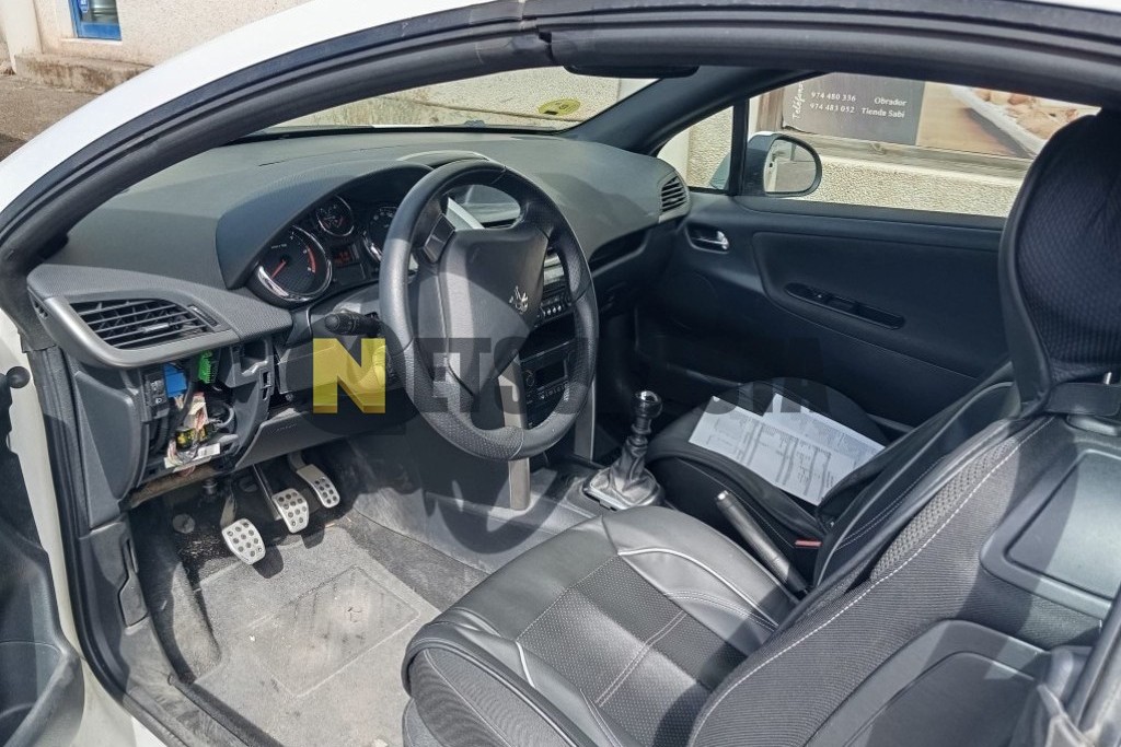 Peugeot 207 CC 1.6 HDi 2012