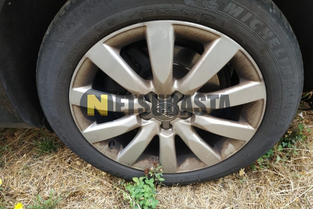 Audi A4 Avant 3.0 TDI quattro S tronic 7 vel. DPF 2010