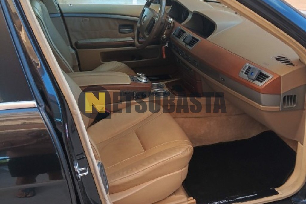 Bmw 735i 2004