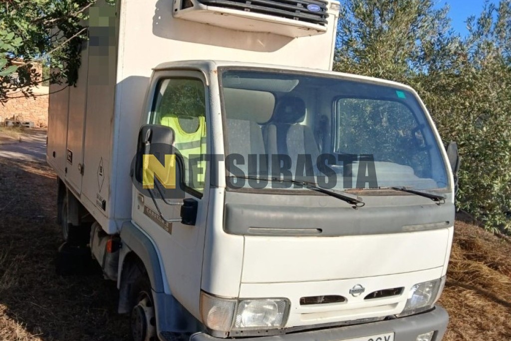 Nissan Cabstar E 120 Frigorífico 2003