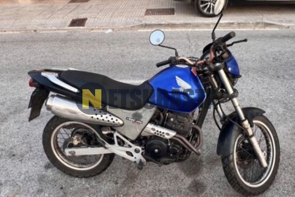 Honda Vigor FX 650 2002