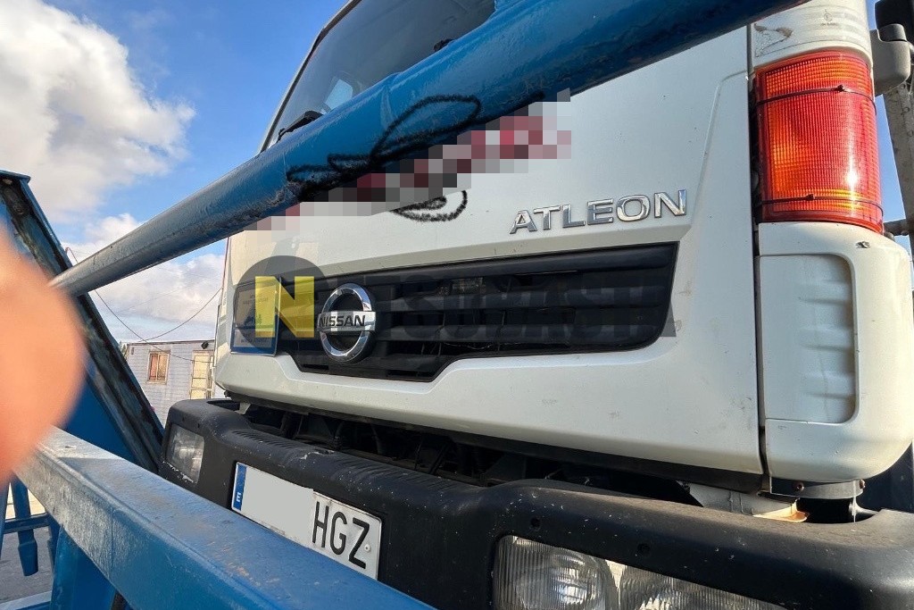 Nissan Atleon 35.15 Portacoches 2011