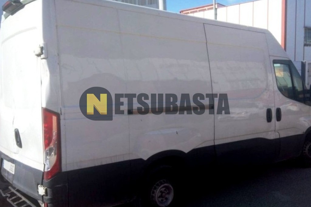 Iveco Daily 2.3 HDi 35S15 2015