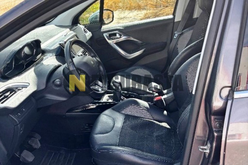 Peugeot 2008 1.2 PureTech 2015