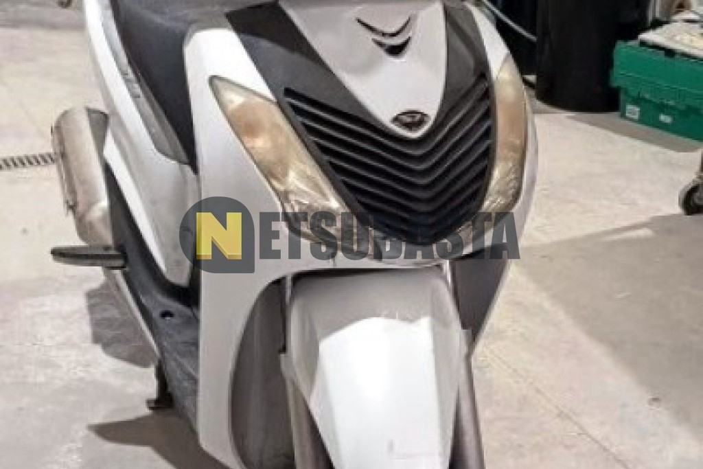 Honda SCOOPY SH125i 2010