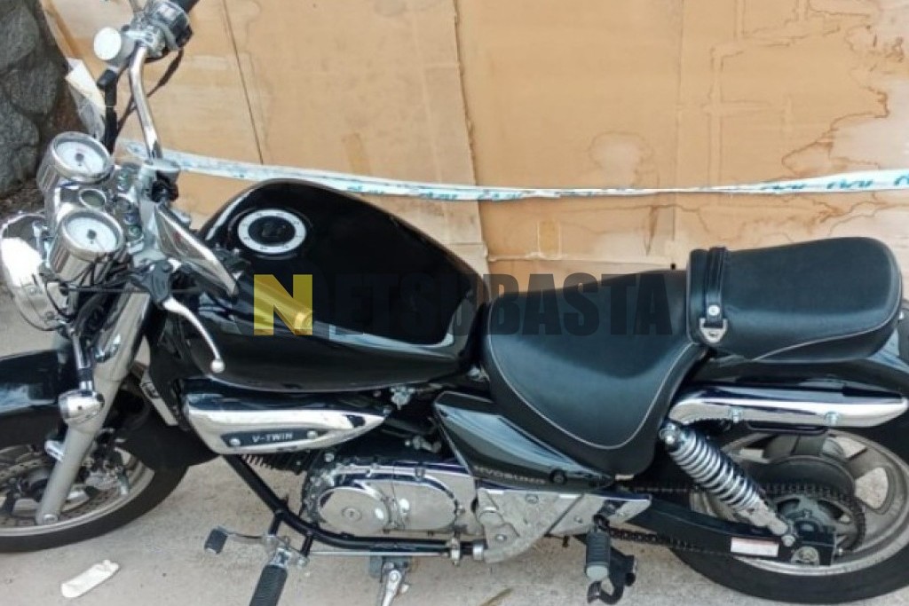 Hyosung Aquila GV 125 2012