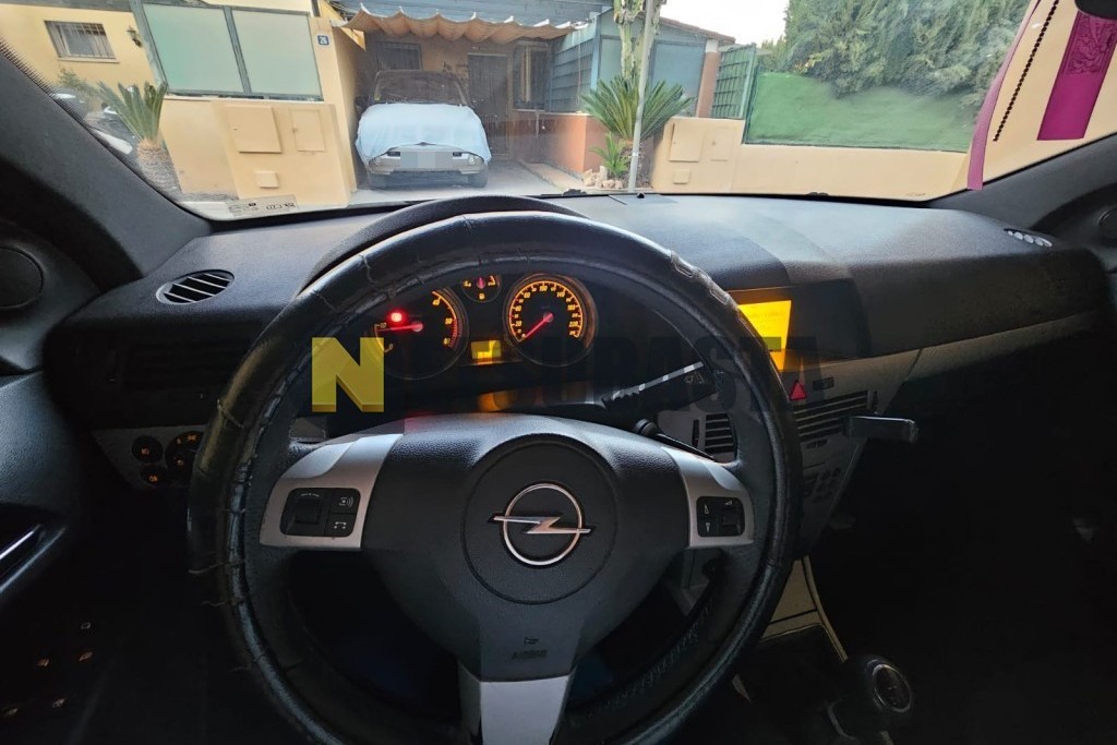 Opel Astra GTC 1.7 CDTi 2005
