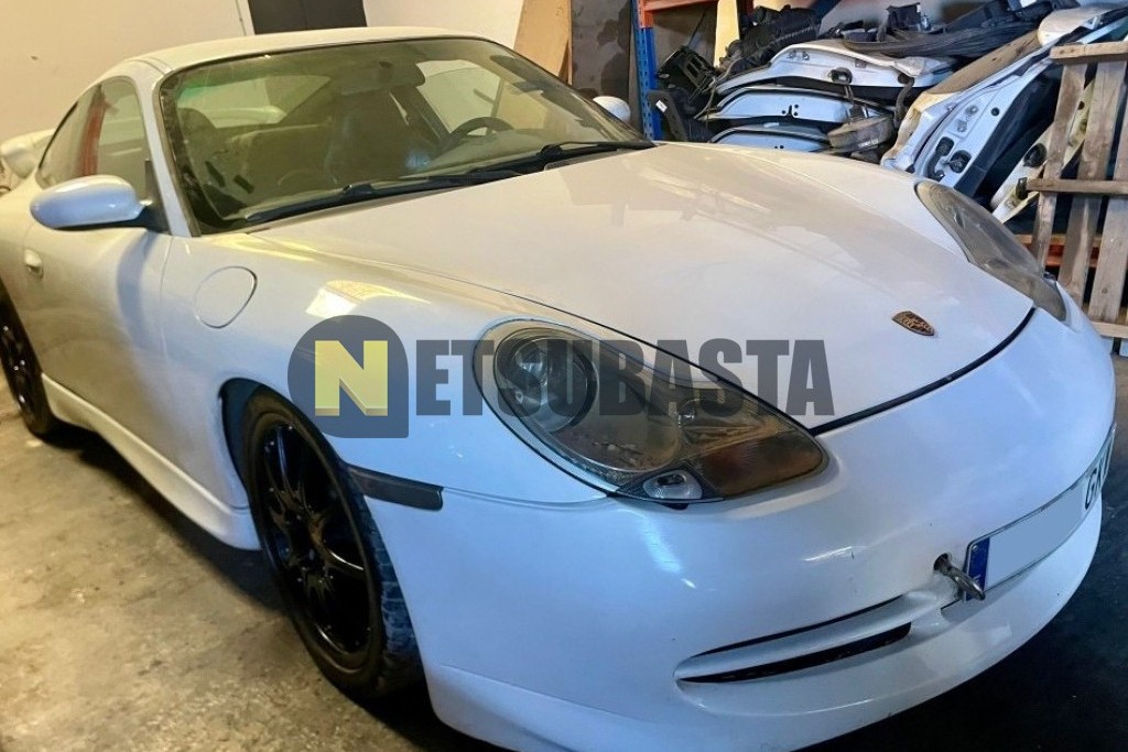 Porsche 911 Carrera Coupé 2000