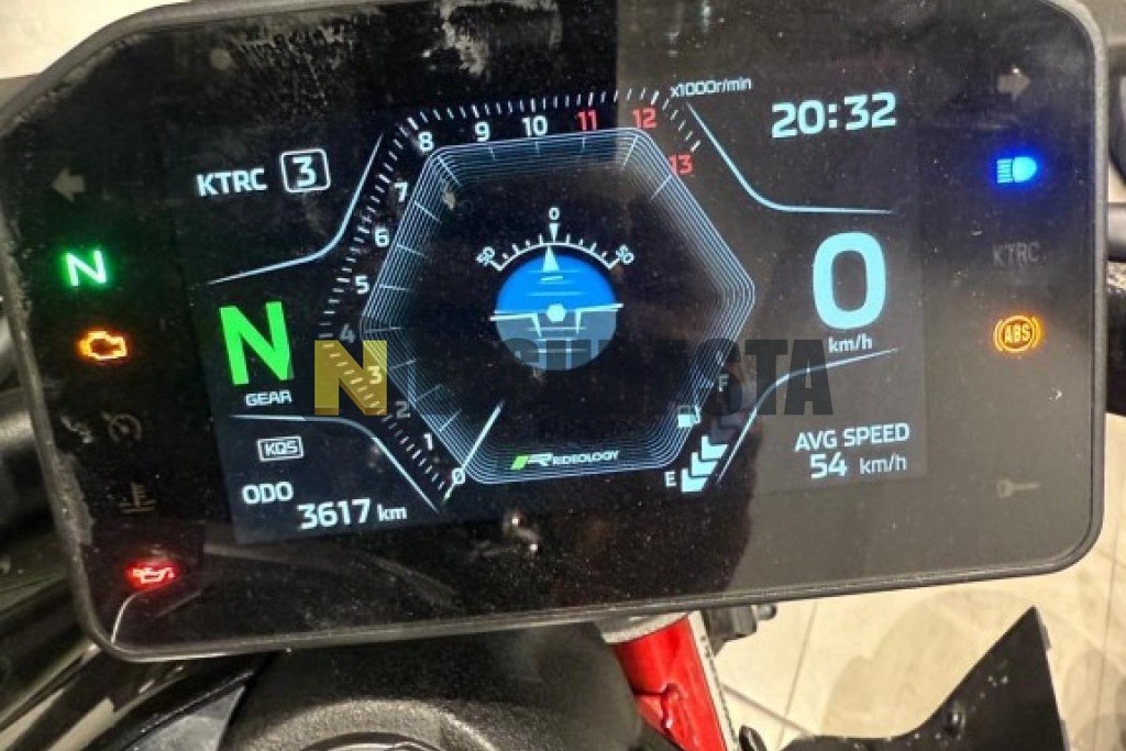 Kawasaki Z 900 2025