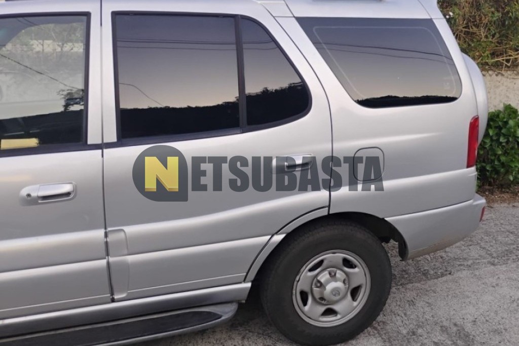 Tata Grand Safari 2.2 4x2 2010