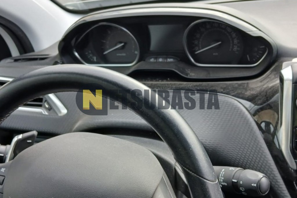 Peugeot 2008 1.6 BlueHDi EAT6 2018