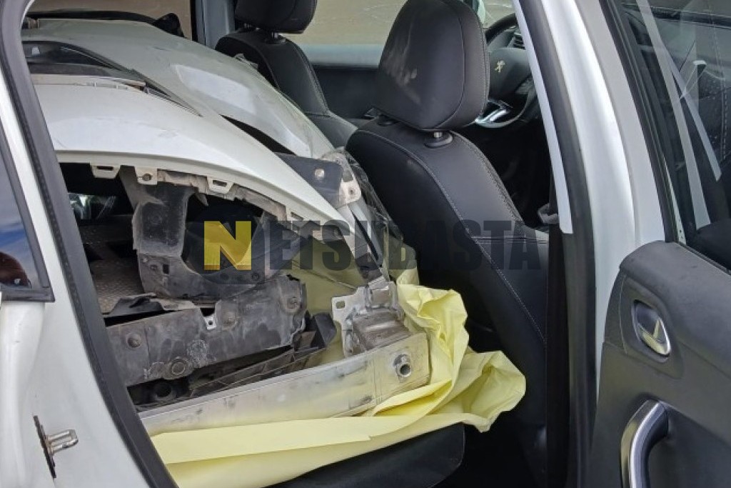 Peugeot 2008 1.6 BlueHDi EAT6 2018