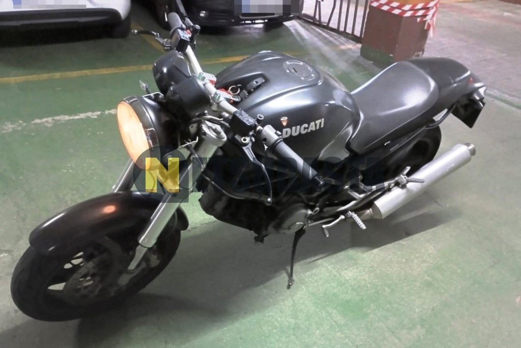 Ducati Monster 620 IE 2004