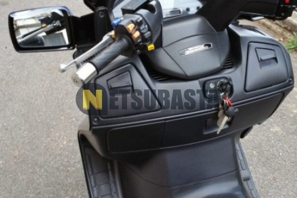 Suzuki BURGMAN 650 Executive 2005