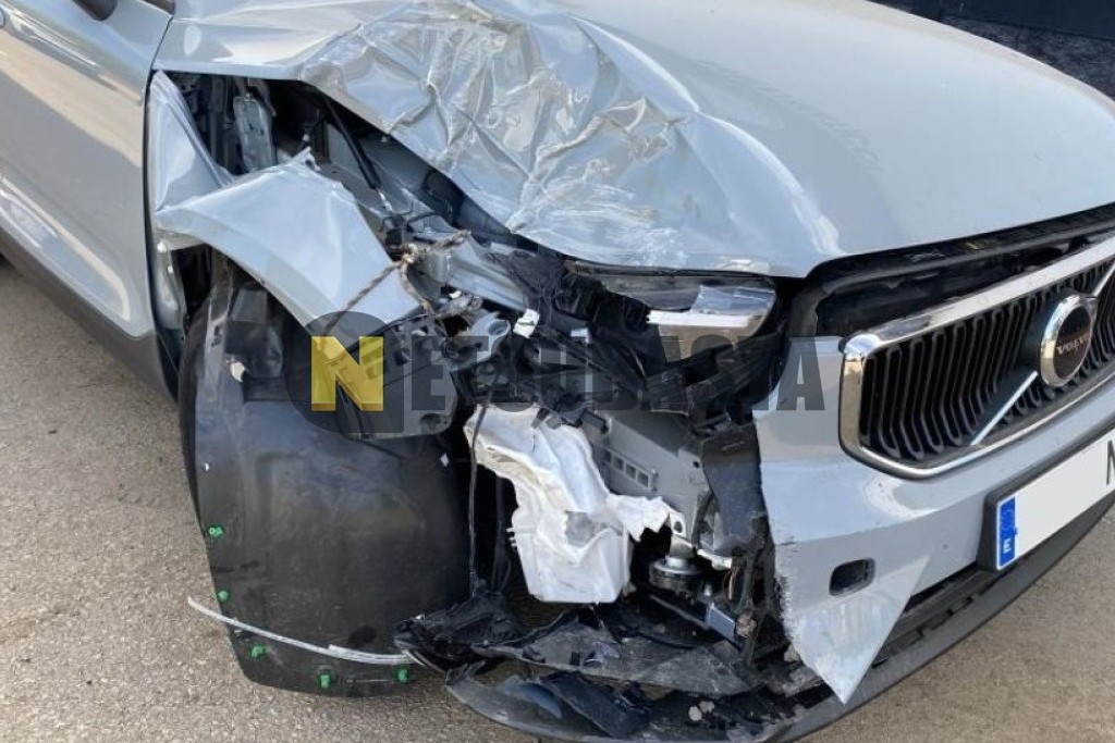 Volvo XC40 B3 2025