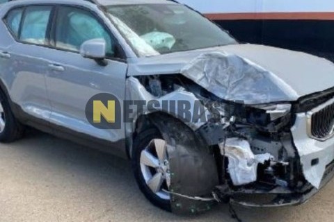 Volvo XC40 B3 2025