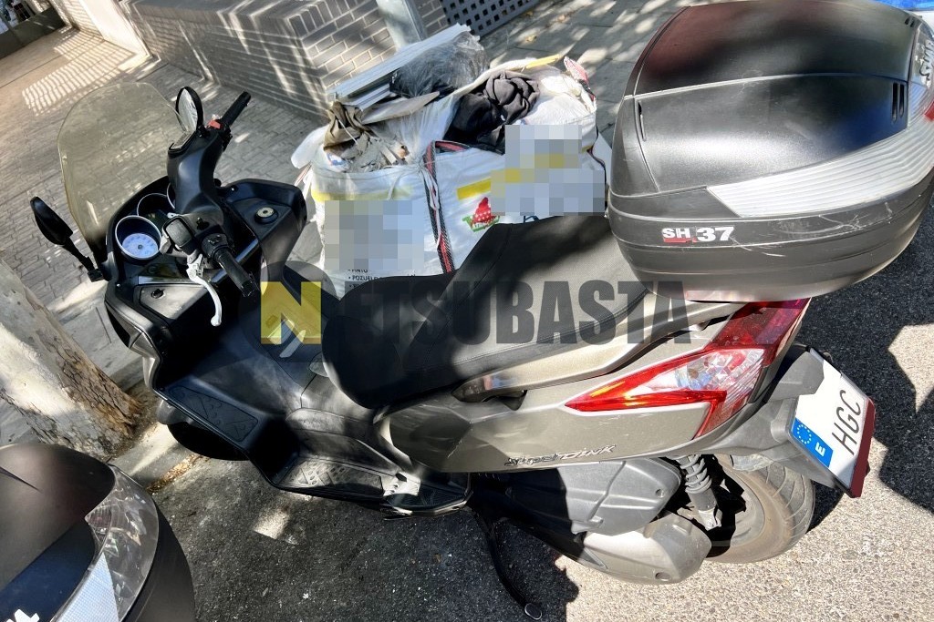 Kymco Superdink 300i 2011