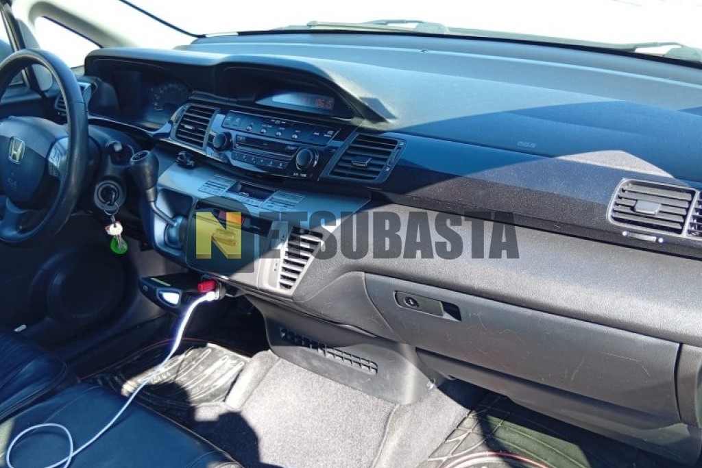 Honda FR-V 2.2 i-CTDi 2006