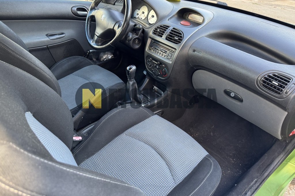 Peugeot 206 Coupé Cabrio 1.6 2002
