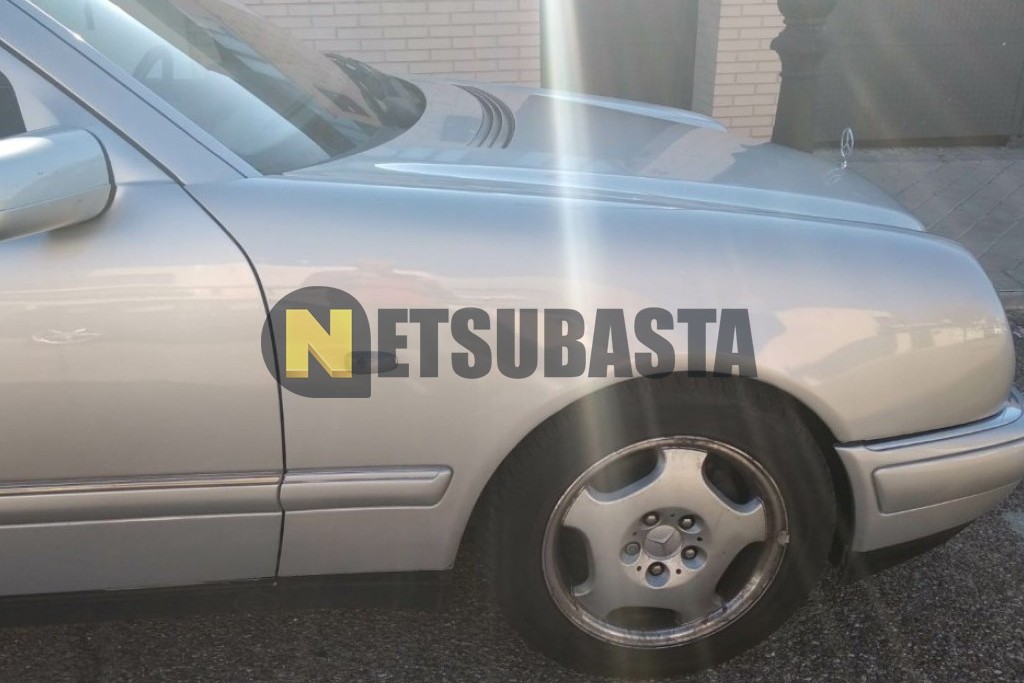 Mercedes-Benz E 300 D 1996