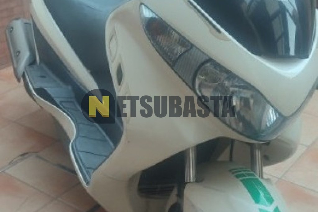 Suzuki Burgman 125 2012