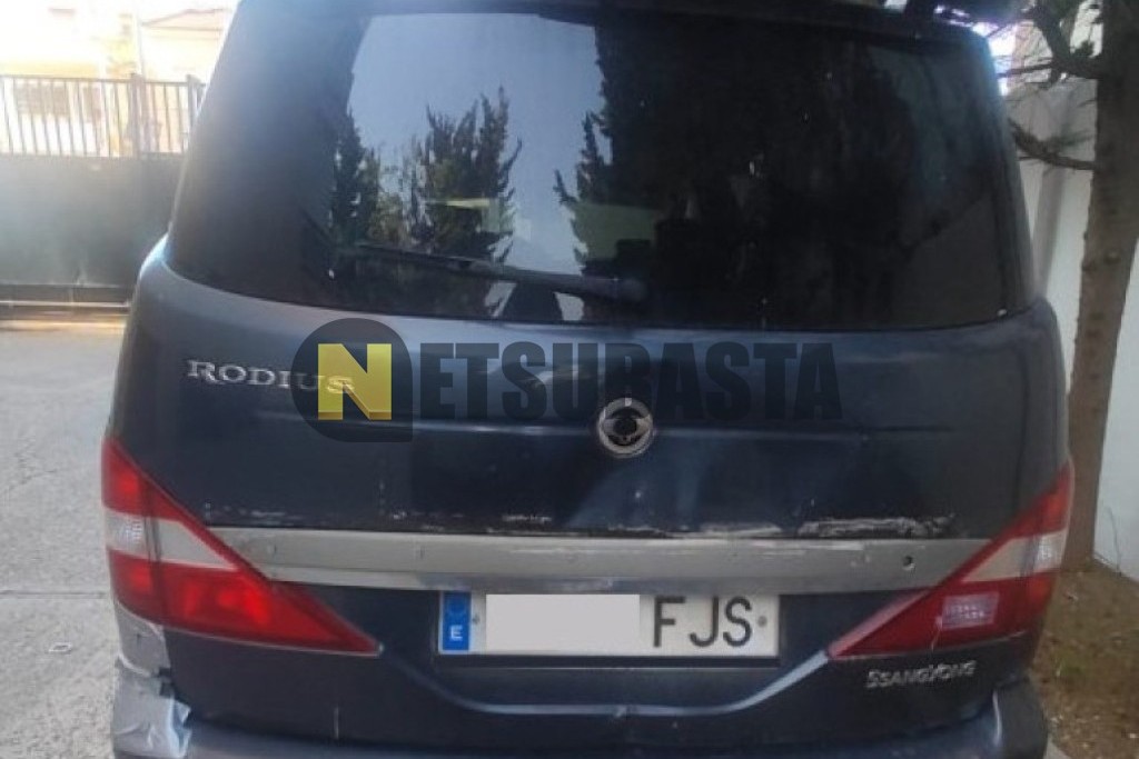 SsangYong Rodius 270Xdi Aut. 2006