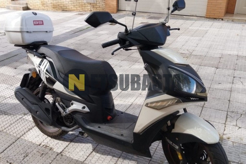 Riya Mustang 125 2016