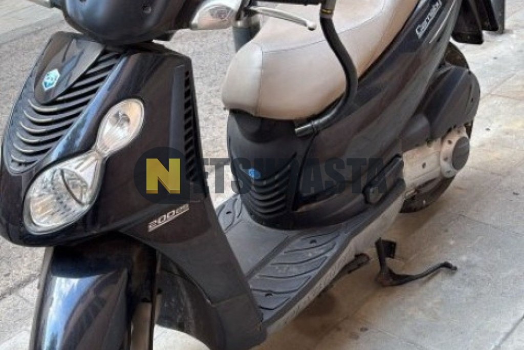 Piaggio Carnaby 200 2010