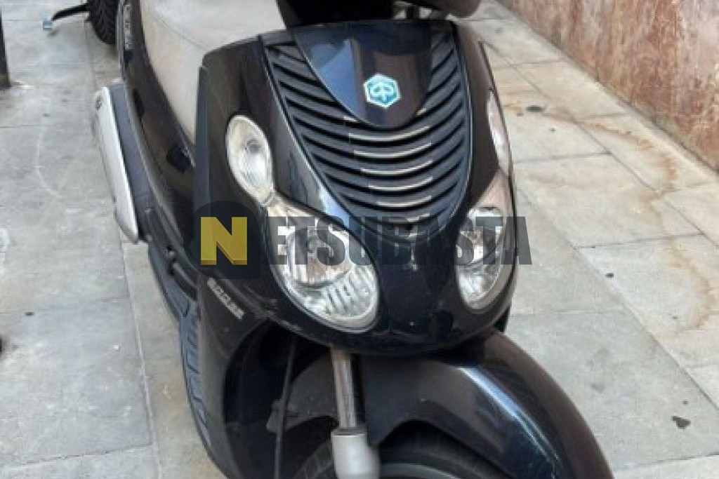 Piaggio Carnaby 200 2010