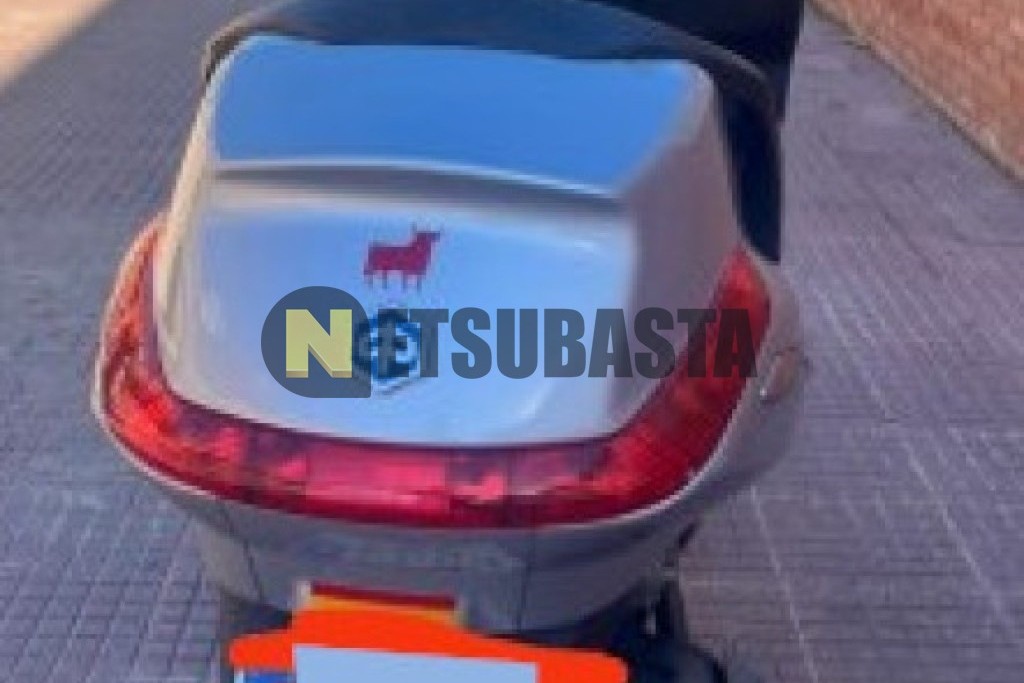 Piaggio X8 250 2006