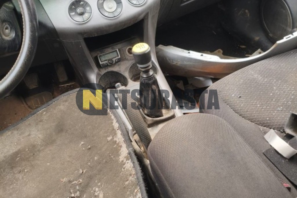 Toyota RAV4 2.2 D-4D 2006