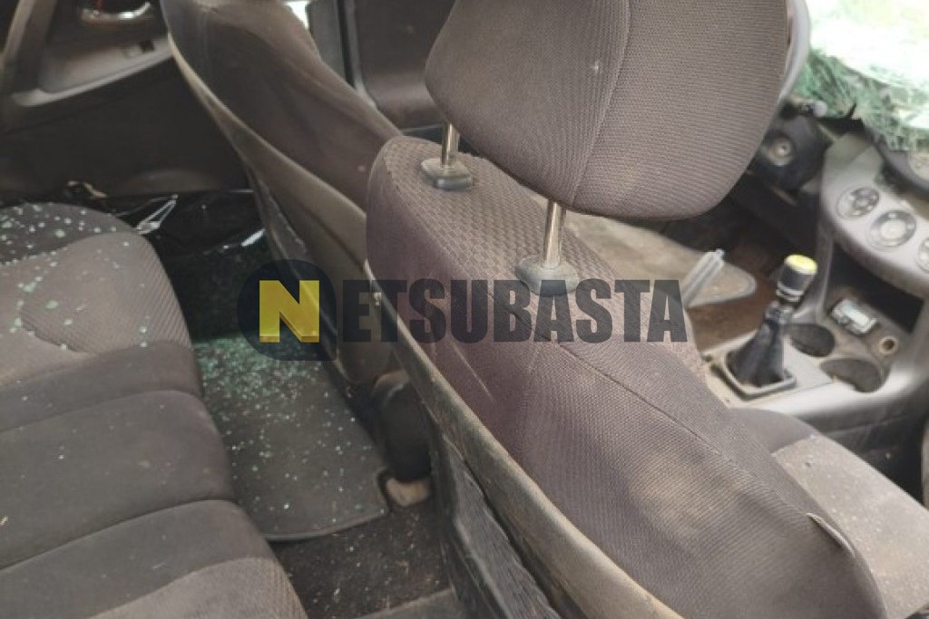 Toyota RAV4 2.2 D-4D 2006