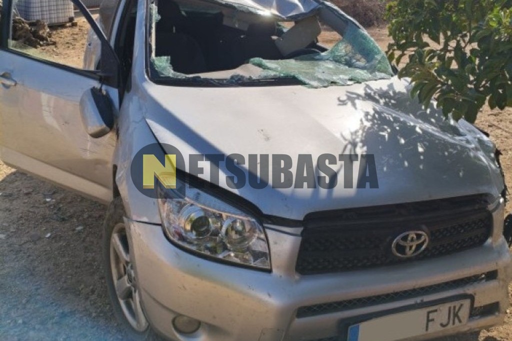 Toyota RAV4 2.2 D-4D 2006