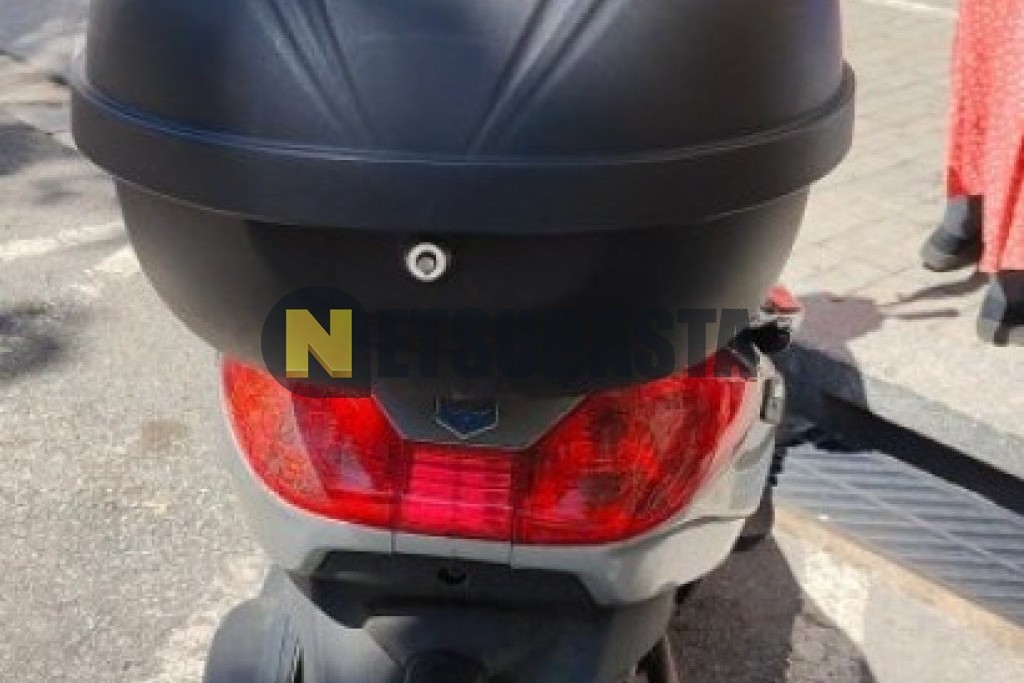 Piaggio X7 EVO 125 ie 2012