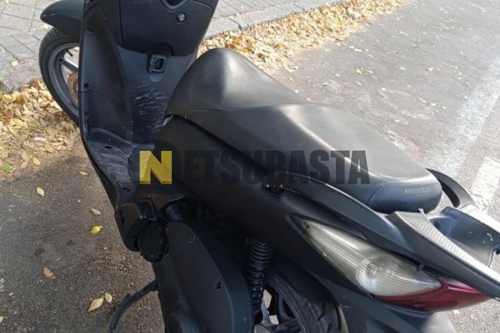Honda Scoopy SH125i 2006