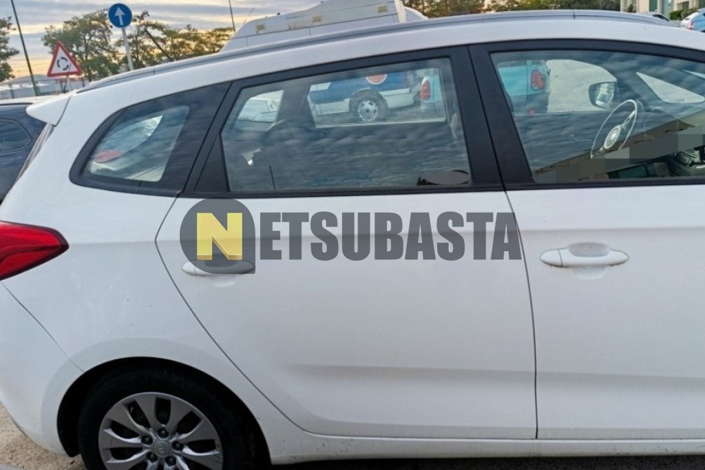 Kia Carens 1.6 GDi 2013