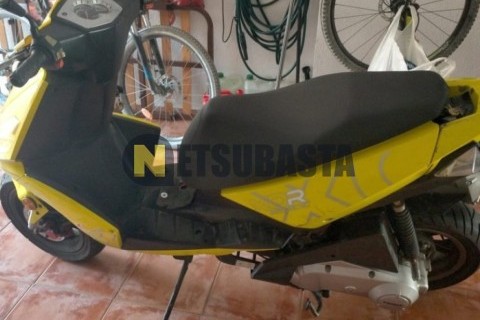 Peugeot Tweet 125 2014