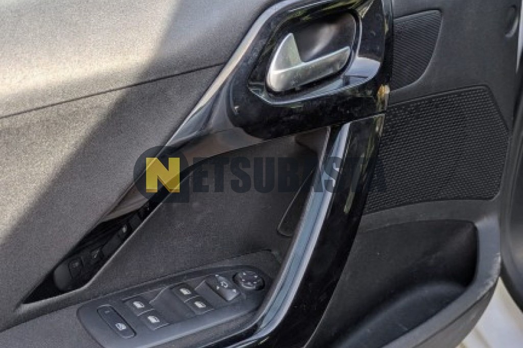 Peugeot 208 1.2 PureTech 2016