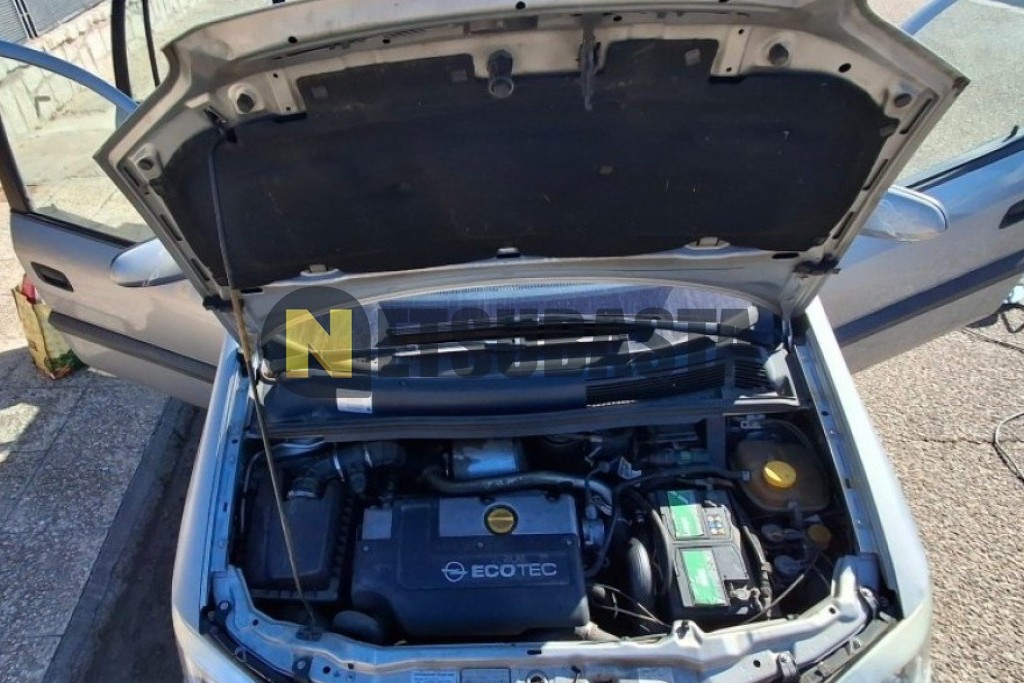 Opel Zafira 2.0 DTi 16V 2001