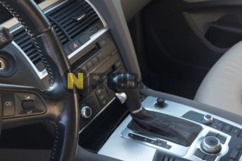 Audi Q7 3.0 TDI quattro tiptronic 6 vel. 2006