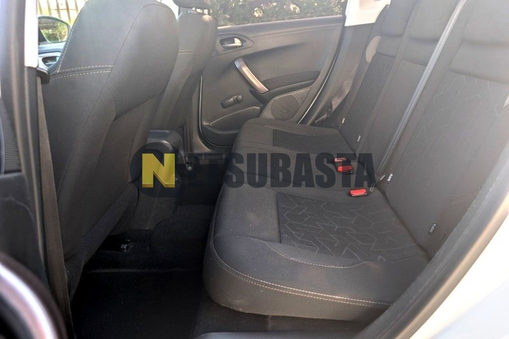 Peugeot 2008 1.6 BlueHDi 2016